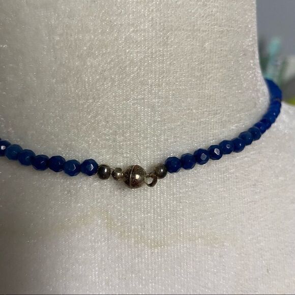 Blue stone handmade heart pendant and beaded statement necklace - Picture 4 of 4